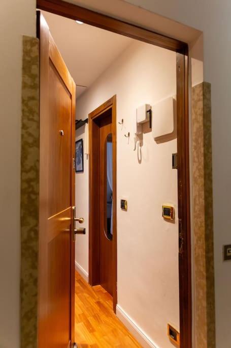Porta Nuova Moscova: Cozy Apartment Near Duomo! ميلان المظهر الخارجي الصورة